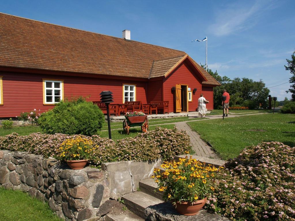 Maria Talu Guesthouse Pootsi Exterior photo